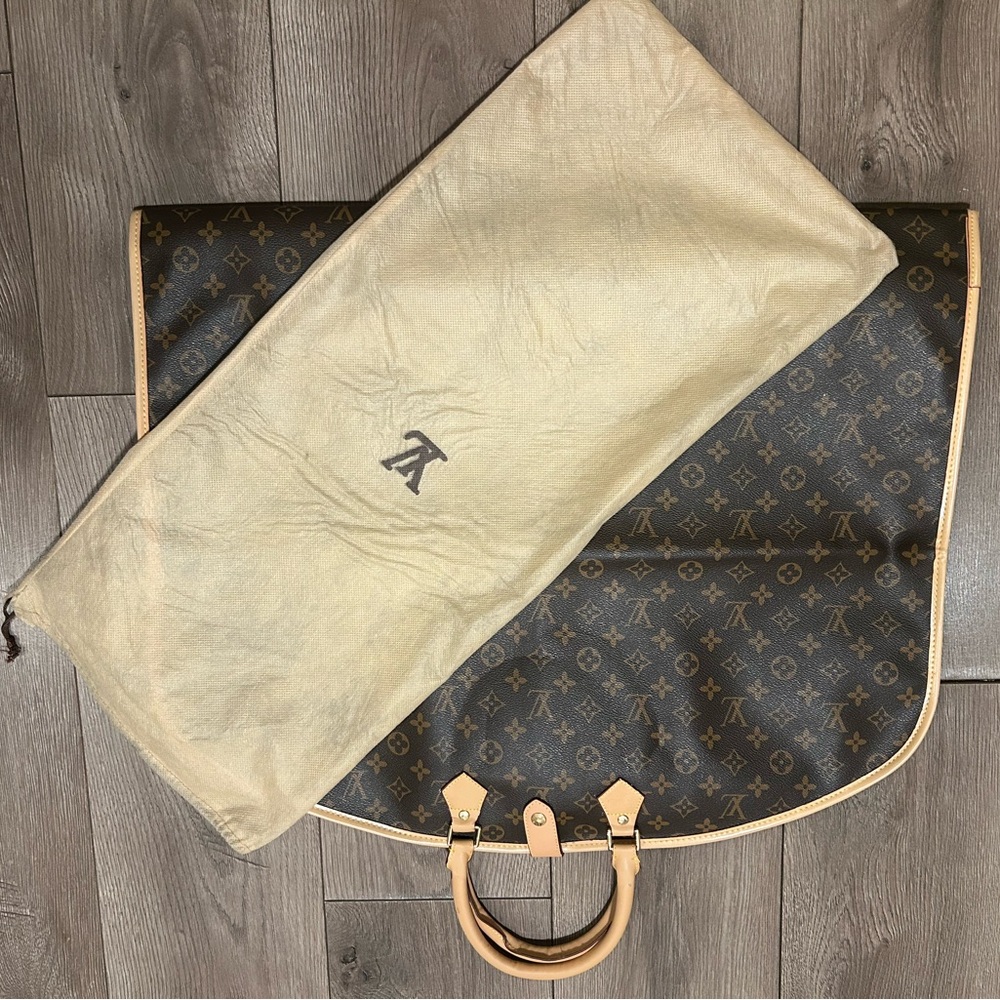 Louis Vuitton Monogram leather Travel Bag